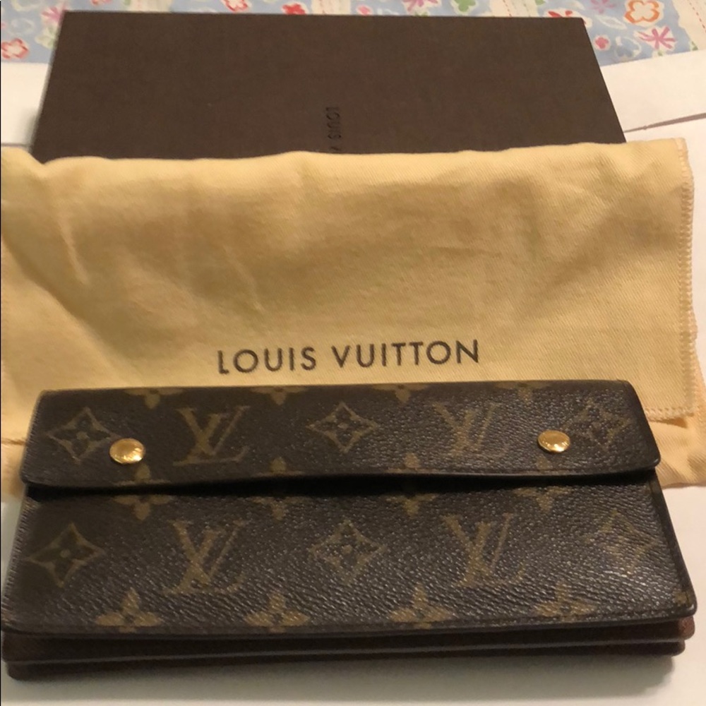 FINAL SALE Louis Vuitton Wallet PORTEFEUILLE ACCORDEON